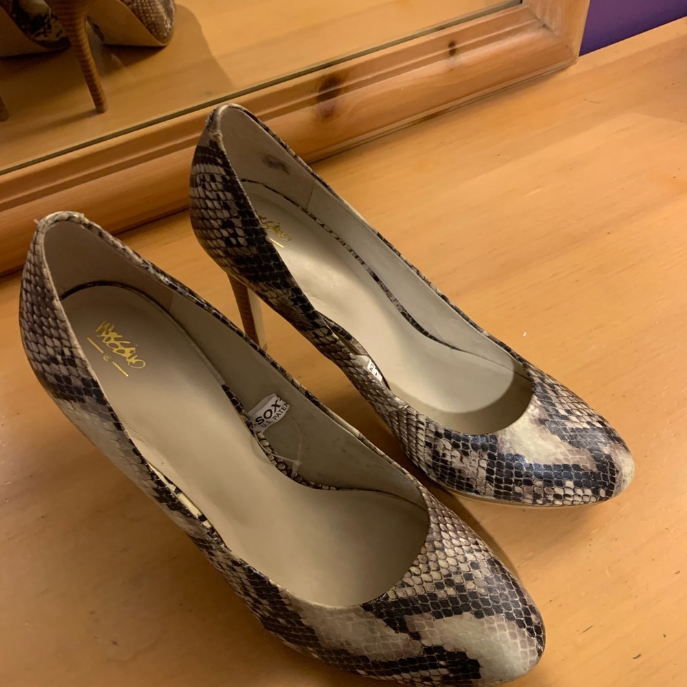 Massimo Snakeskin Pattern Heels
